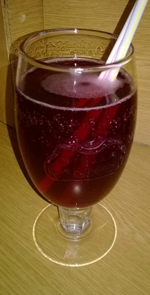 Summer Cocktail Recipe: Tropical Breeze