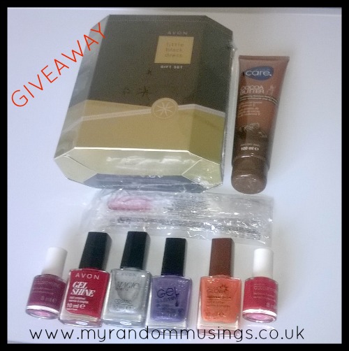 #Giveaway - Perfume and Nail Wear Avon Bundle