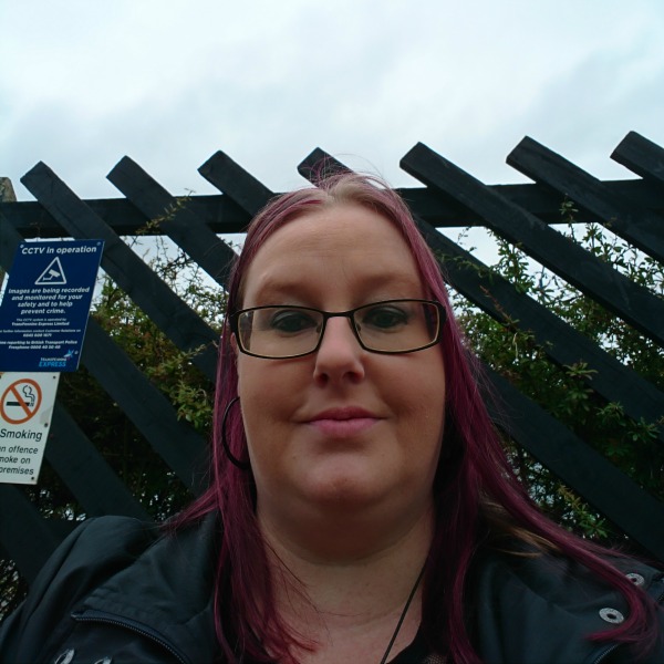 #BlogOnXmas train station selfie