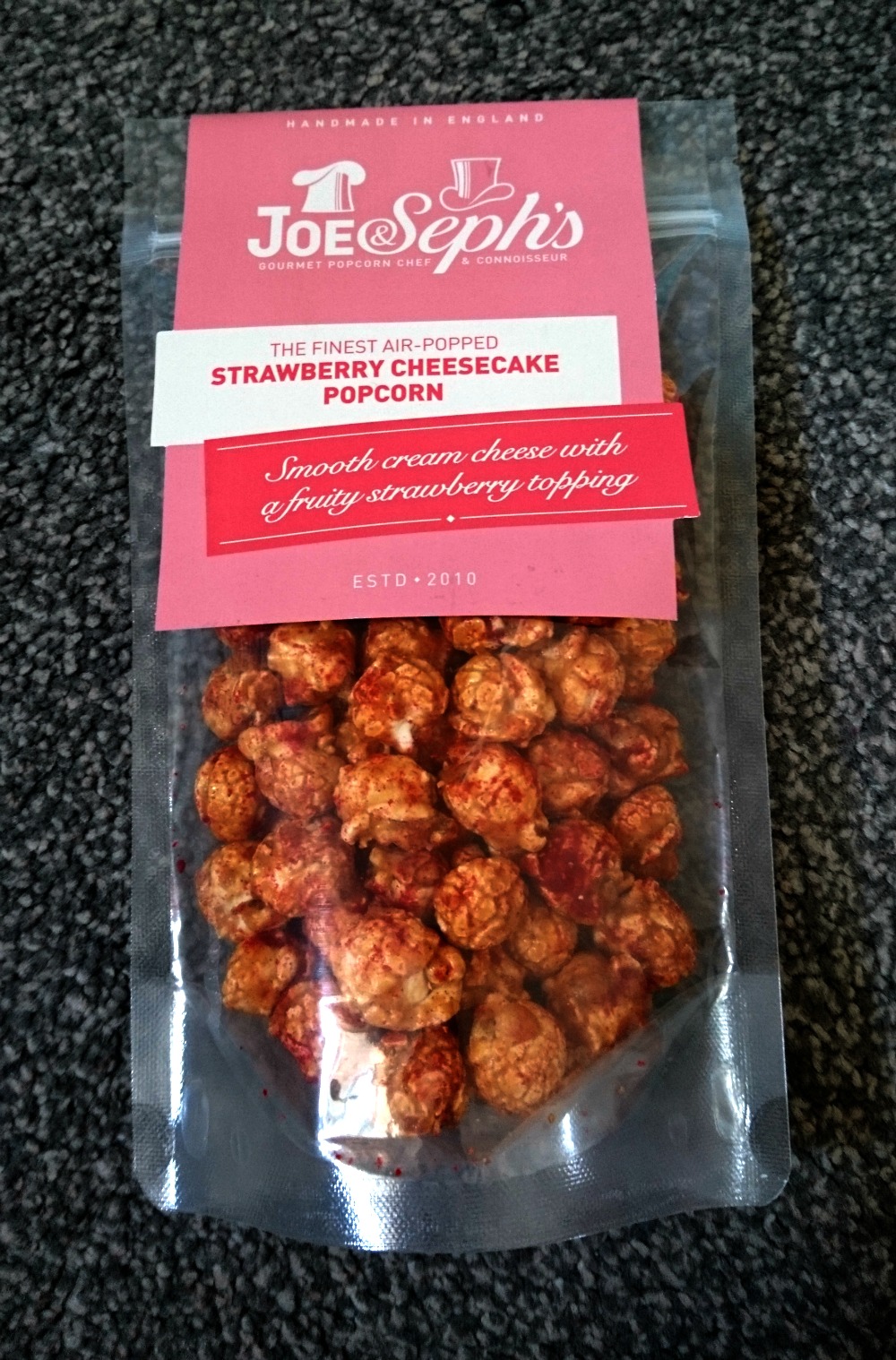 Strawberry Cheesecake flavour popcorn