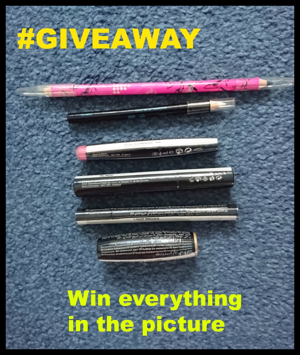 Avon make-up bundle giveaway - items listed below