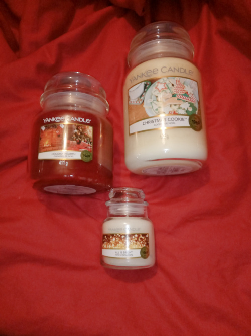 3 Yankee candles
